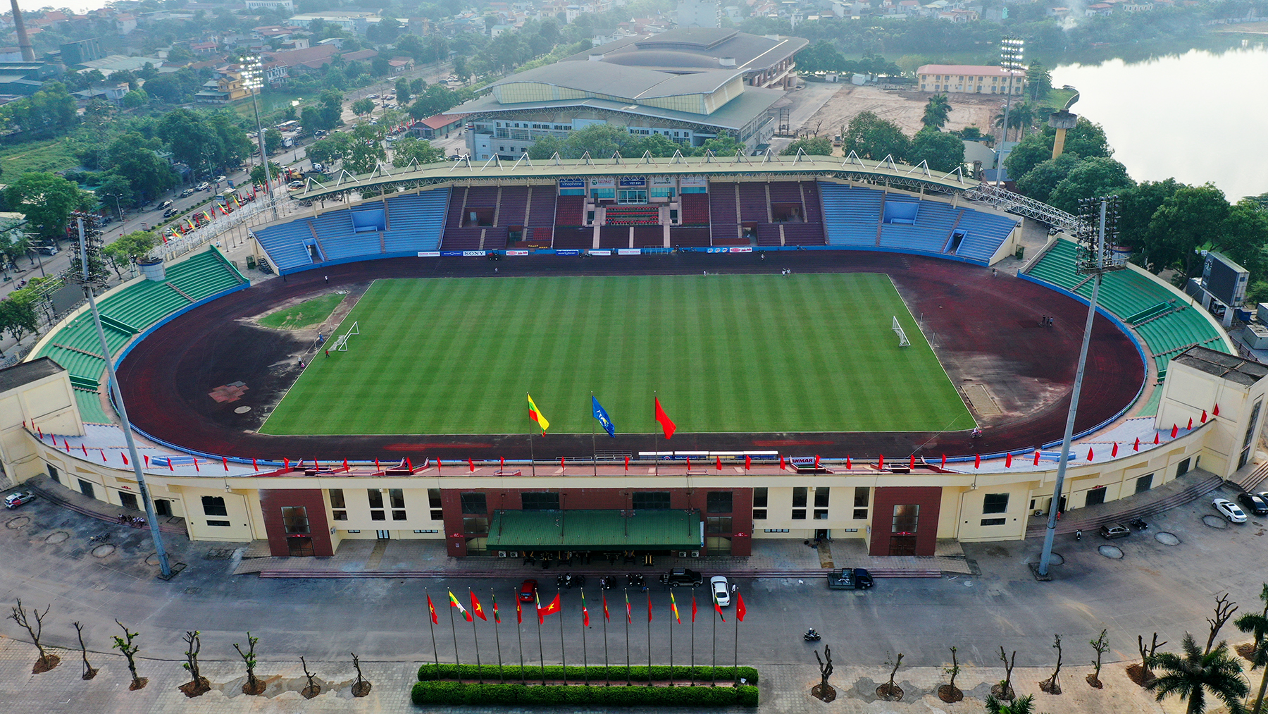 sân vận động Việt Trì 