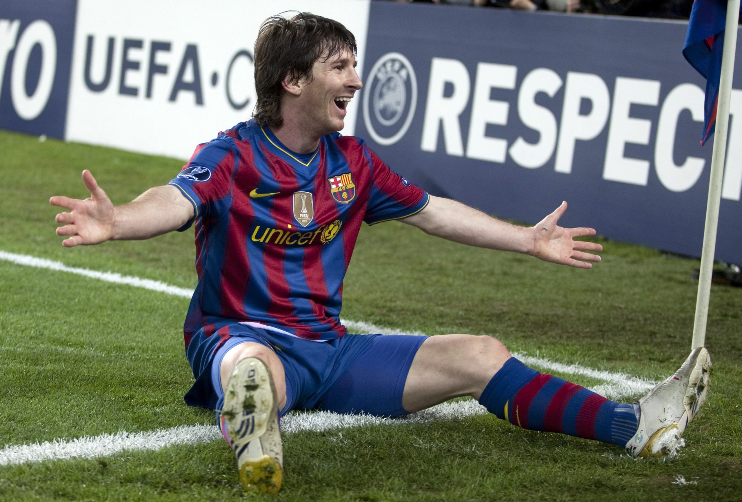 Messi bị bệnh gì lúc nhỏ
