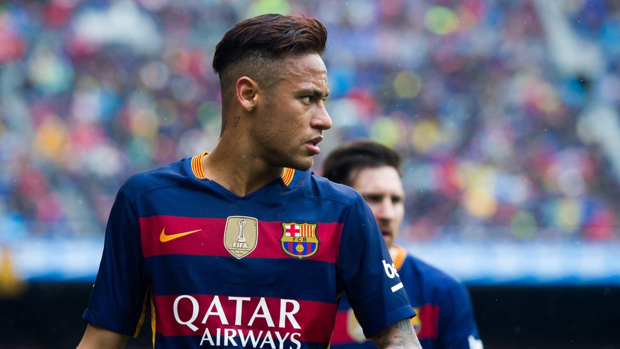 Neymar rời Barca