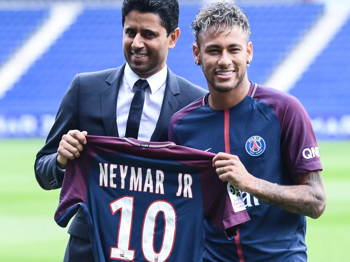 Neymar xoay compa