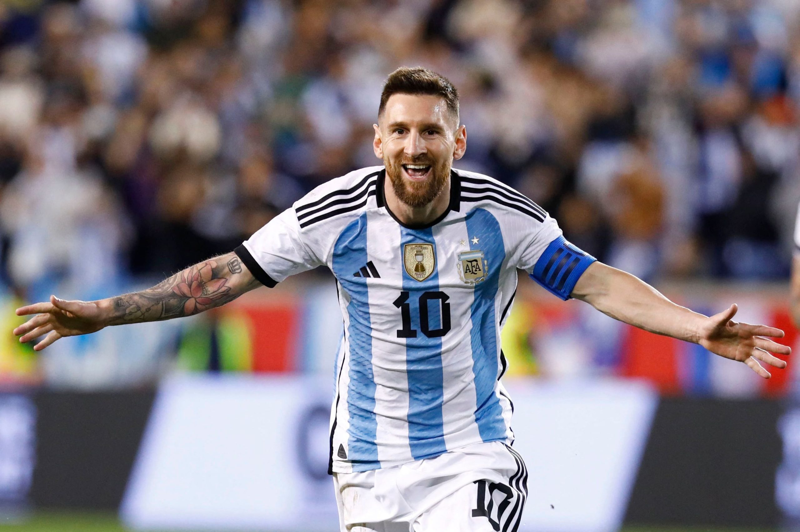 Tại sao Messi được gọi là GOAT