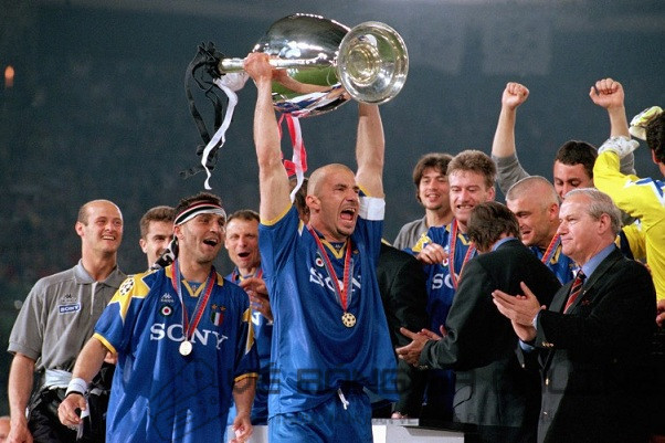 Juventus giành được 2 chức vô địch Champions League 